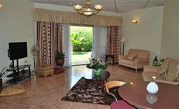 Khalifa Executive Suites Kampala 3*,