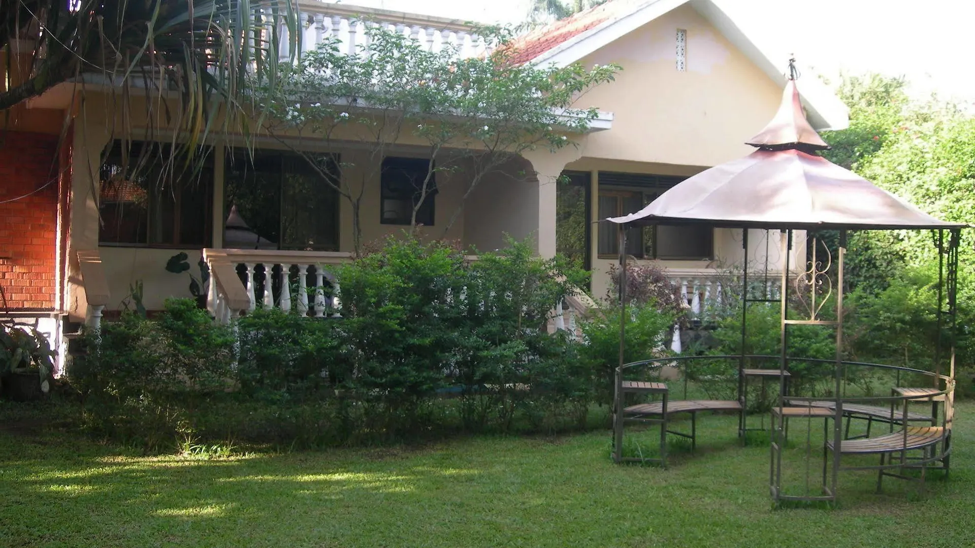 Khalifa Executive Suites Kampala 3*,  Uganda