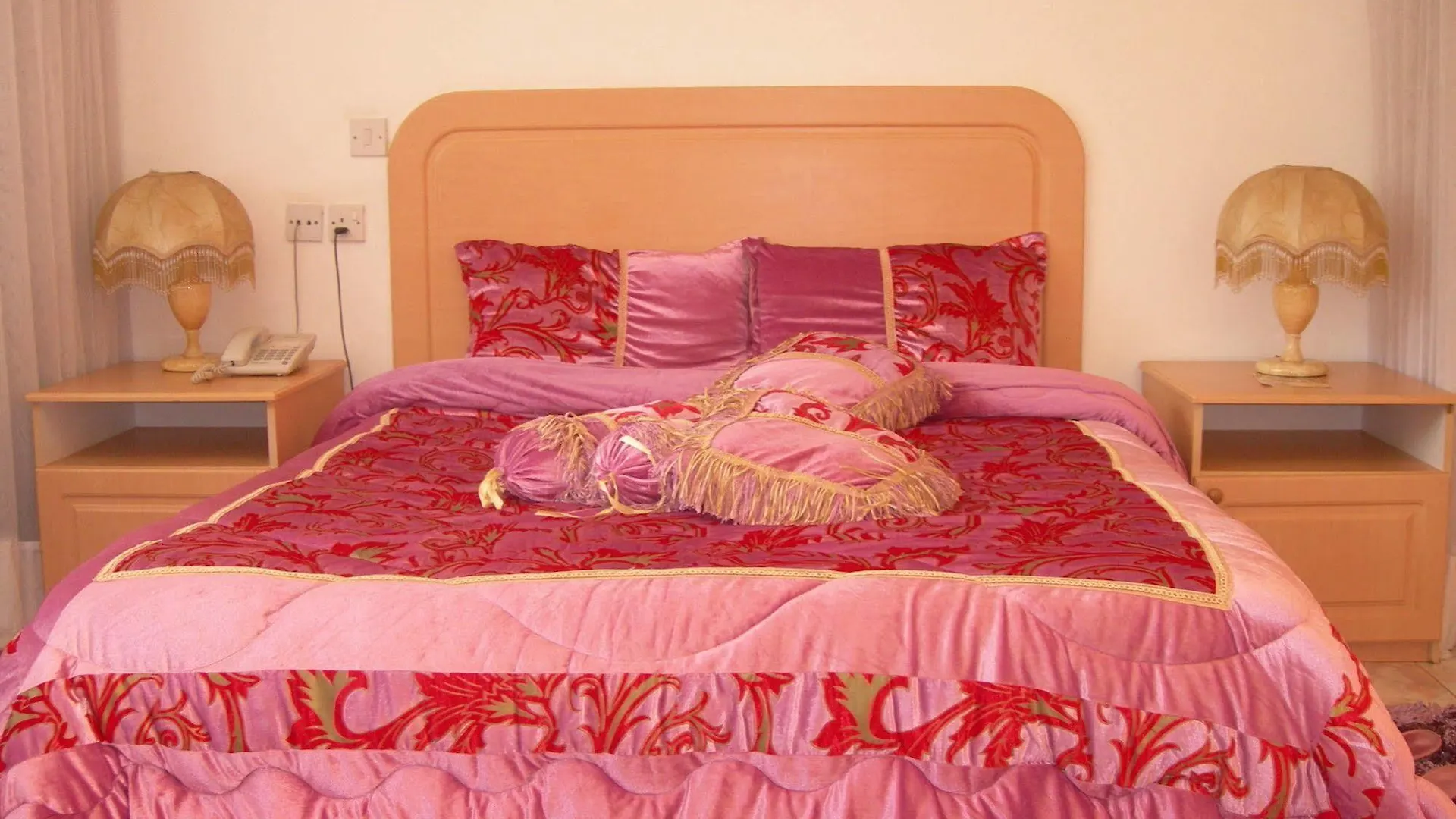 *** Hotel Khalifa Executive Suites Kampala Uganda